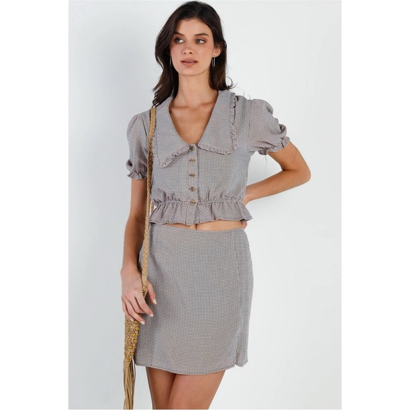 Le Lis Collection Plaid Ruffle Top Skirt Set - Picture 3 of 5